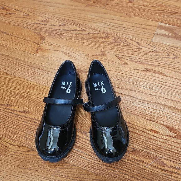 NWOT Mix No. 6 Black Kids Shoes NEW wo Box - Picture 1 of 4